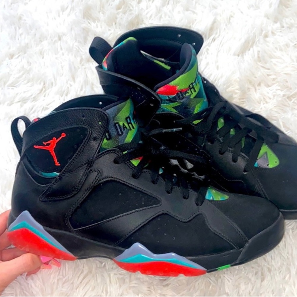 JORDAN 7 RETRO BARCELONA NIGHTS